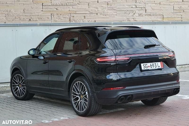 Second-hand Porsche Cayenne 353 CP (259 kW) 2020 Culoarenegru SUV