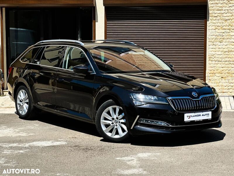 Negru Utilizat 2020 Skoda Superb Style Break | 22.610 EUR - Imagine 1/4