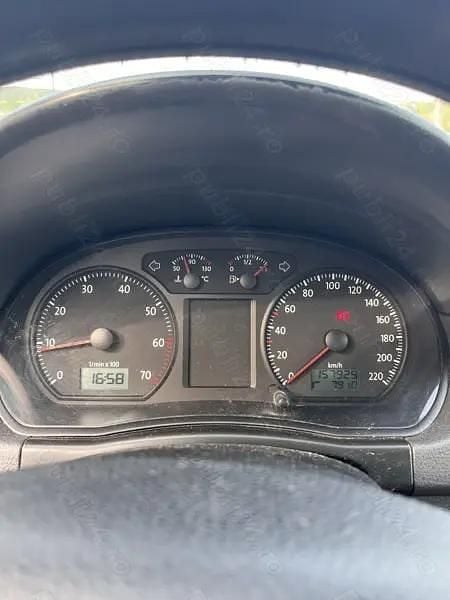 Utilizat 2008 VW Polo Hatchback | 1.500 EUR (Preț bun) - Imagine 1/4