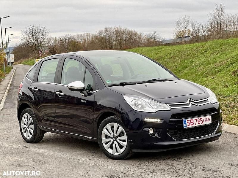 Culoarealbastru Utilizat 2015 Citroën C3 PureTech | 4.395 EUR (Preț OK) - Imagine 1/4