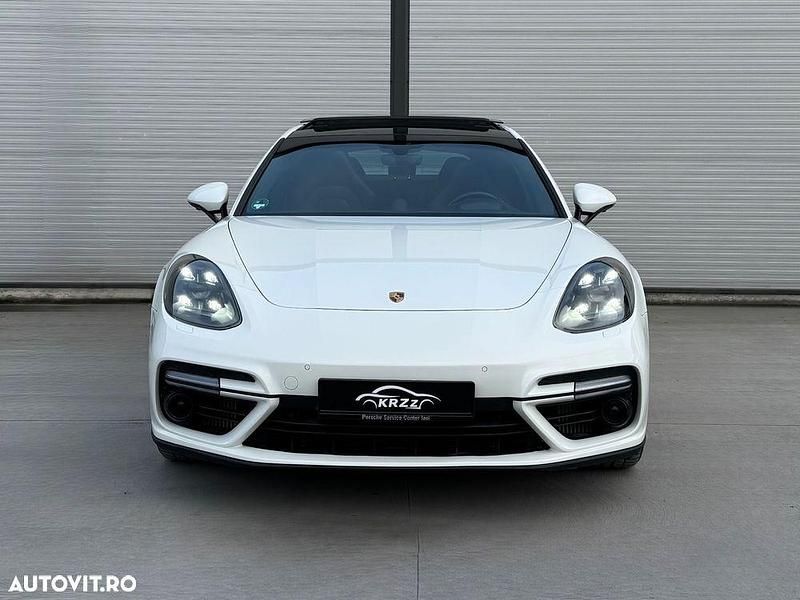 Second-hand Porsche Panamera Turbo Executive 550 CP (404 kW) 2019 Culoarealb Berlinǎ