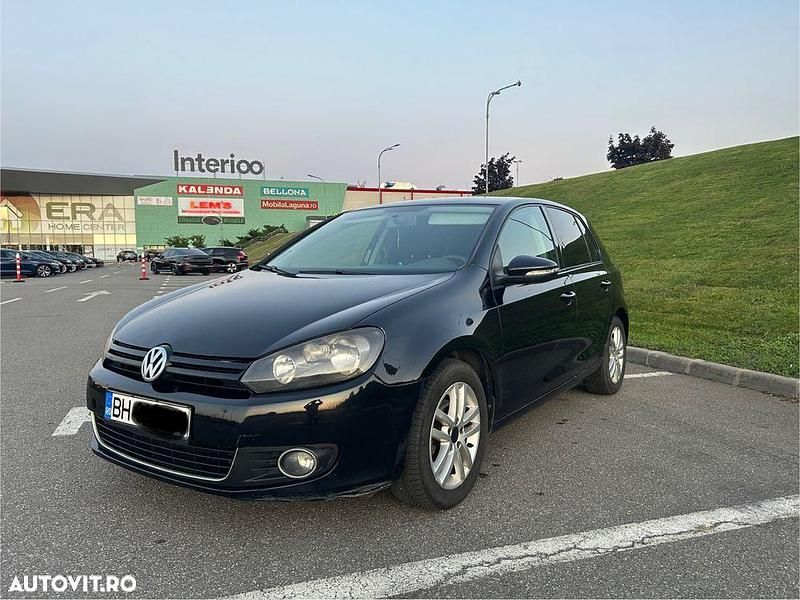 Culoarenegru Utilizat 2010 VW Golf VI Comfortline | 4.000 EUR (Preț OK) - Imagine 1/4