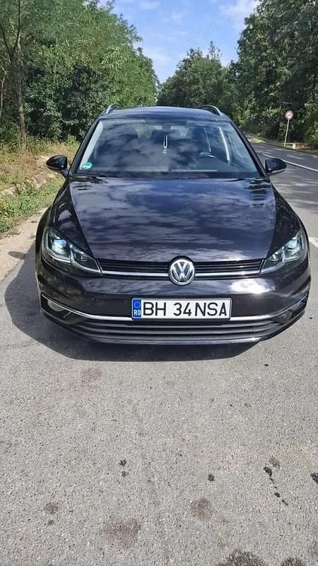 Second-hand VW Golf VII 116 CP (85 kW) 2019 Negru Break