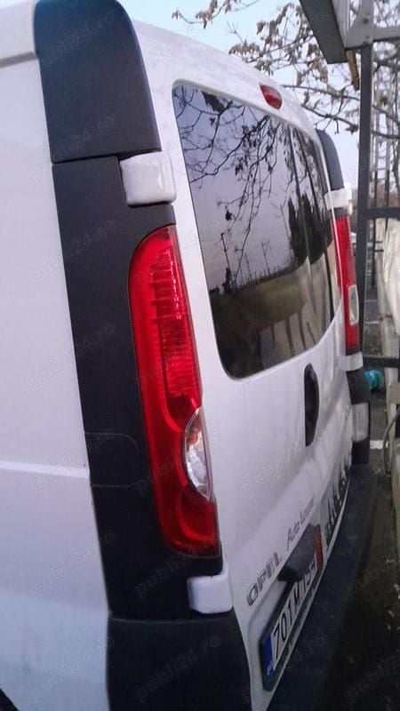Alb Utilizat 2009 Opel Vivaro Van | 4.810 EUR (Preț bun) - Imagine 1/4