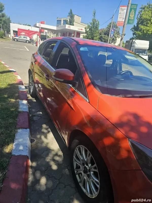 Utilizat 2011 Ford Focus Hatchback | 4.000 EUR (Puțin scump) - Imagine 1/3