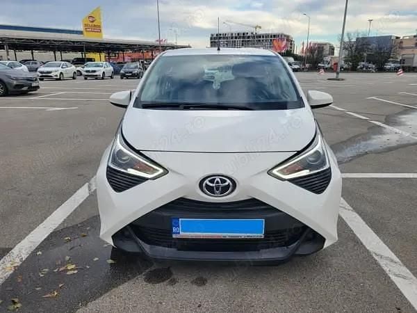 Alb Utilizat 2021 Toyota Aygo Hatchback | 8.500 EUR (Super Preț) - Imagine 1/4