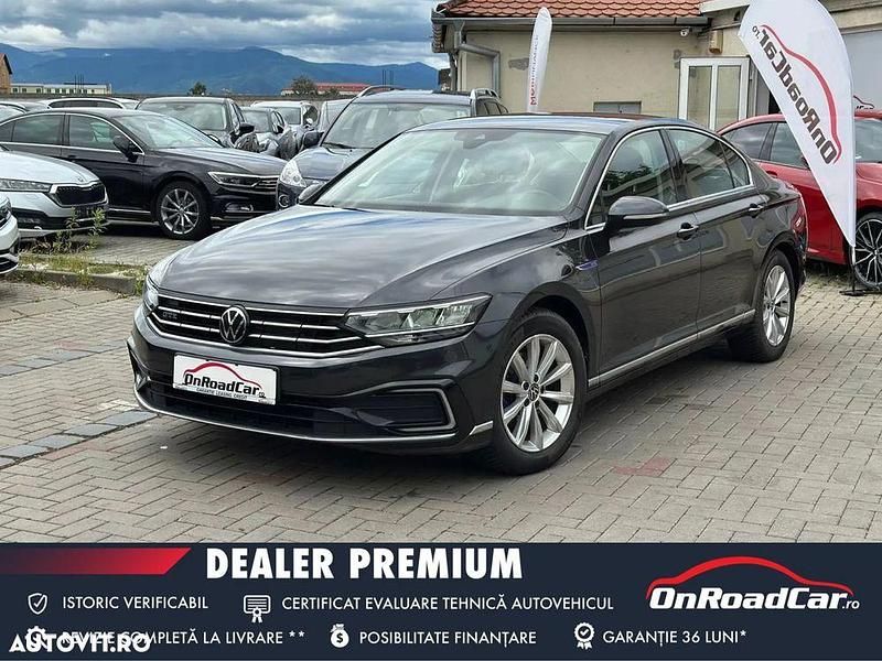 Culoarenegru Utilizat 2021 VW Passat Berlinǎ | 21.343 EUR (Preț OK) - Imagine 1/4