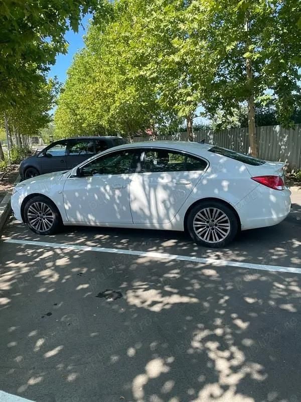 Utilizat 2012 Opel Insignia Berlinǎ | 3.500 EUR (Preț bun) - Imagine 1/4