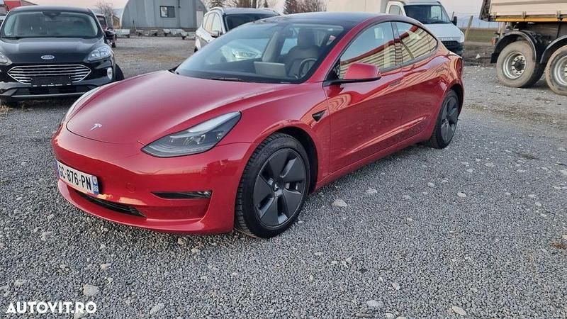 Culoarerosu Utilizat 2021 Tesla Model 3 Berlinǎ | 24.900 EUR (Preț OK) - Imagine 1/4