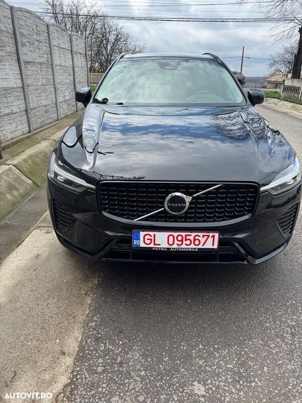 Negru Utilizat 2024 Volvo XC60 R-Design SUV | 42.999 EUR (Preț OK) - Imagine 1/4