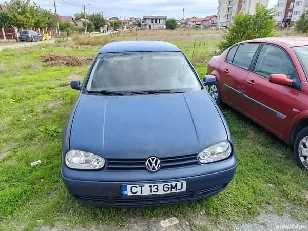 Utilizat 2000 VW Golf IV Berlinǎ | 700 EUR (Preț bun) - Imagine 1/4
