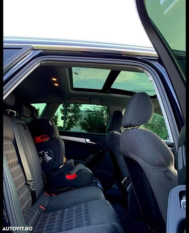 Second-hand Audi A4 S-Line 143 CP (105 kW) 2013 Culoarealbastru Break