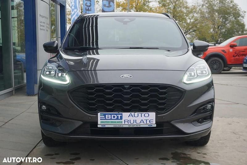 Second-hand Ford Kuga ST-Line 190 CP (139 kW) 2023 Culoaregri SUV