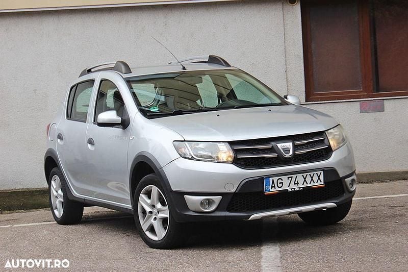 Culoaregri Utilizat 2014 Dacia Sandero Stepway Hatchback | 4.990 EUR (Preț OK) - Imagine 1/4