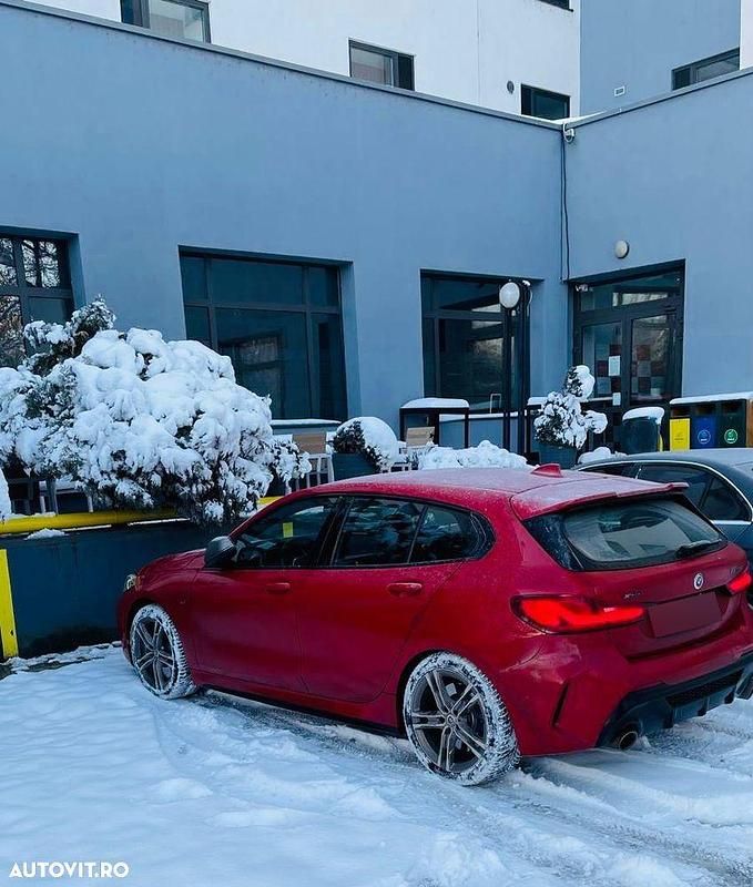Culoarerosu Utilizat 2021 BMW M1 Coupe | 32.200 EUR - Imagine 1/4