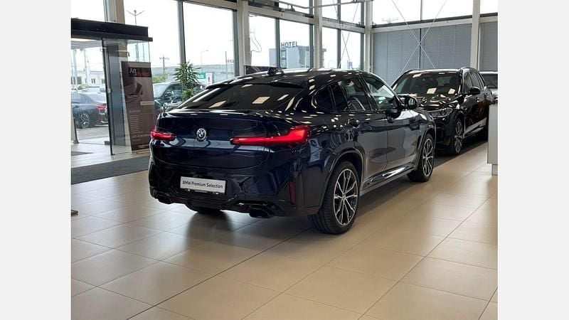 Second-hand BMW X4 Shadowline 340 CP (250 kW) 2022 Albastru tanzanite metalizat SUV