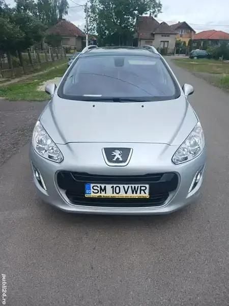Utilizat 2013 Peugeot 308 | 7.000 EUR (Puțin scump) - Imagine 1/4