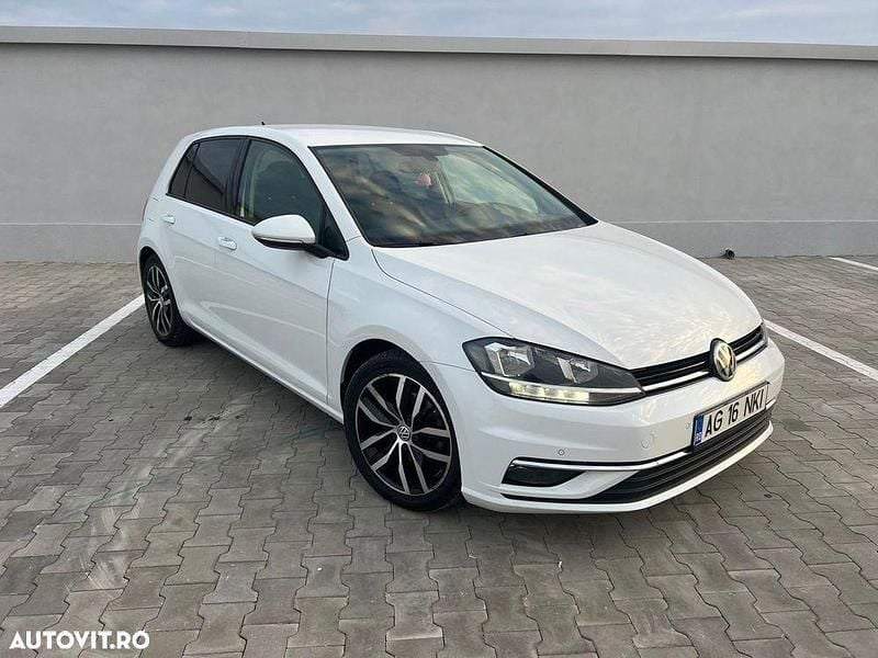 Culoarealb Utilizat 2018 VW Golf VII Comfortline Hatchback | 11.900 EUR (Preț OK) - Imagine 1/4