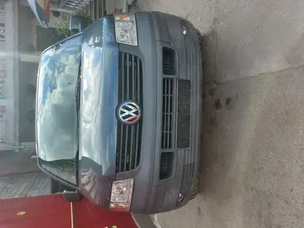 Utilizat 2008 VW T5 Van | 6.250 EUR (Super Preț) - Imagine 1/4