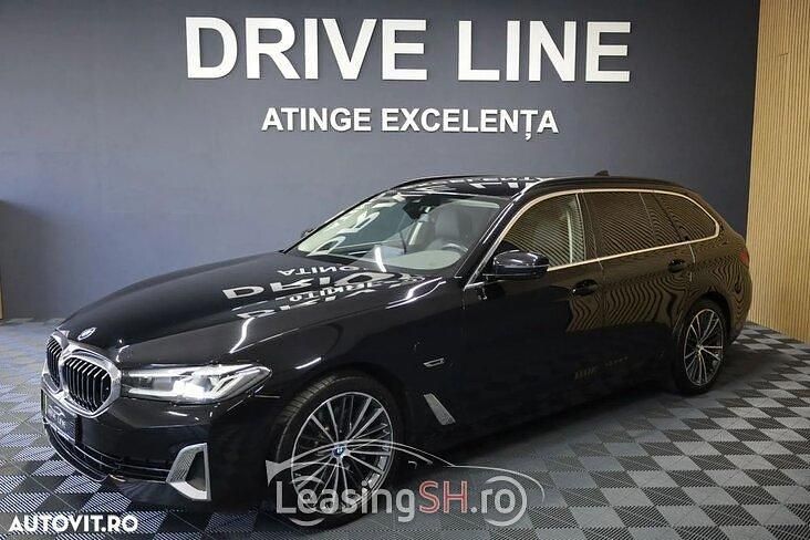 Negru Utilizat 2022 BMW 530e Luxury Line Break | 30.483 EUR (Preț OK) - Imagine 1/4