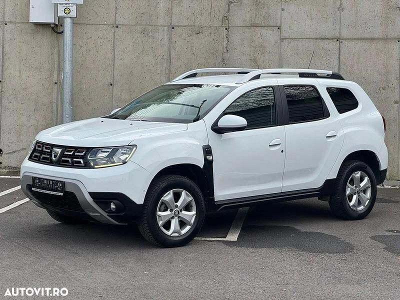 Second-hand Dacia Duster Comfort 115 CP (84 kW) 2018 Culoarealb SUV