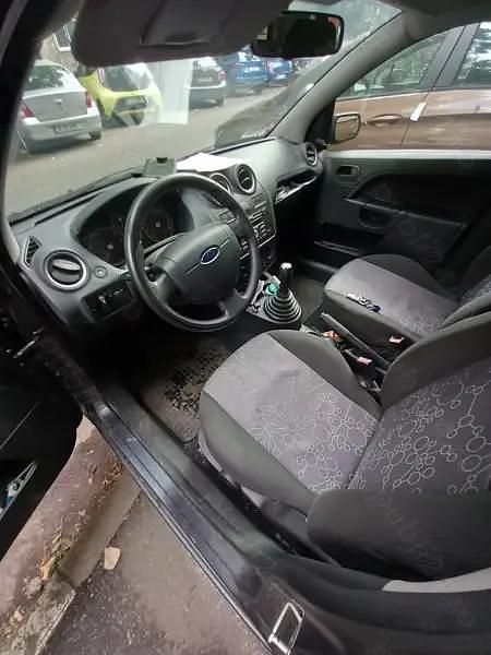 Second-hand Ford Fiesta 75 CP (55 kW) 2007 Albastru Hatchback