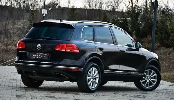 Second-hand VW Touareg Executive 262 CP (192 kW) 2015 Negru SUV