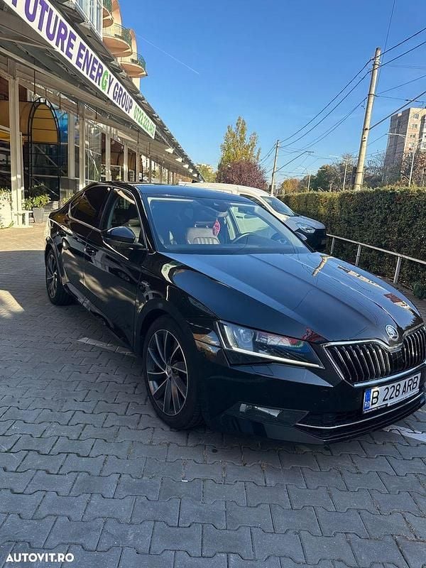 Culoarenegru Utilizat 2016 Skoda Superb LAURIN & KLEMENT Berlinǎ | 17.350 EUR (Preț OK) - Imagine 1/4