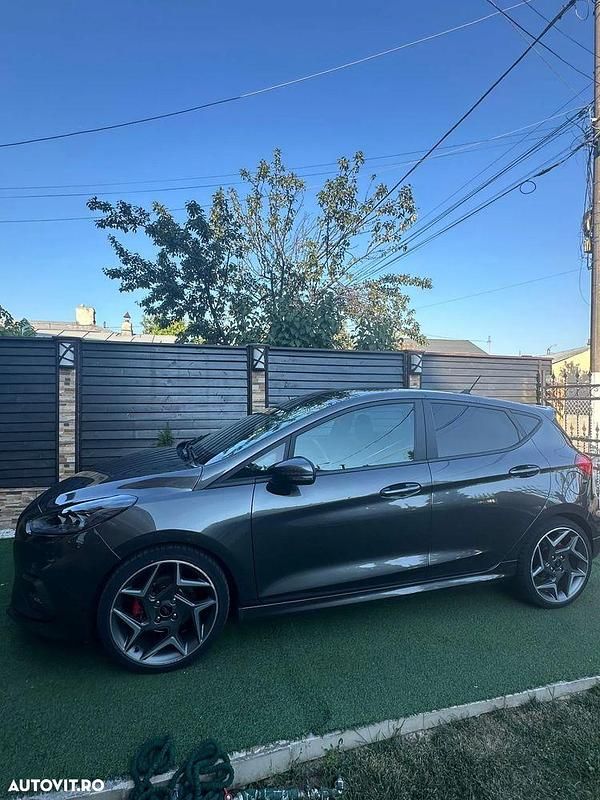 Second-hand Ford Fiesta 200 CP (147 kW) 2020 Culoaregri Hatchback