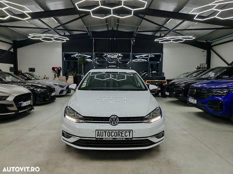 Culoarealb Utilizat 2020 VW Golf VII Comfortline Hatchback | 14.490 EUR (Preț OK) - Imagine 1/4