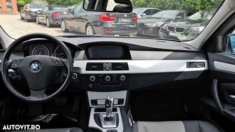 Gri Utilizat 2009 BMW 523 Exclusive Break | 6.799 EUR - Imagine 1/4