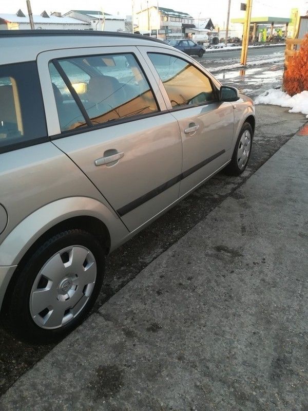 Second-hand Opel Astra 101 CP (74 kW) 2005 Gri Break