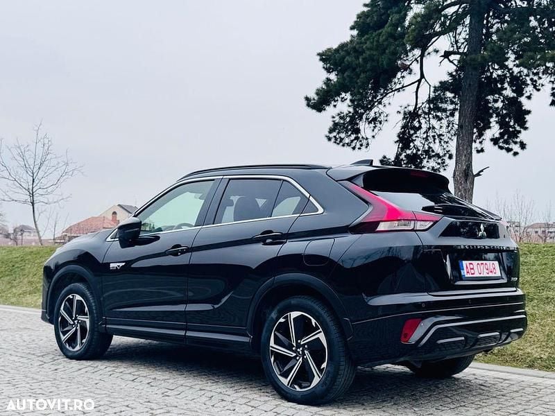 Second-hand Mitsubishi Eclipse Cross 188 CP (138 kW) 2023 Culoarenegru SUV