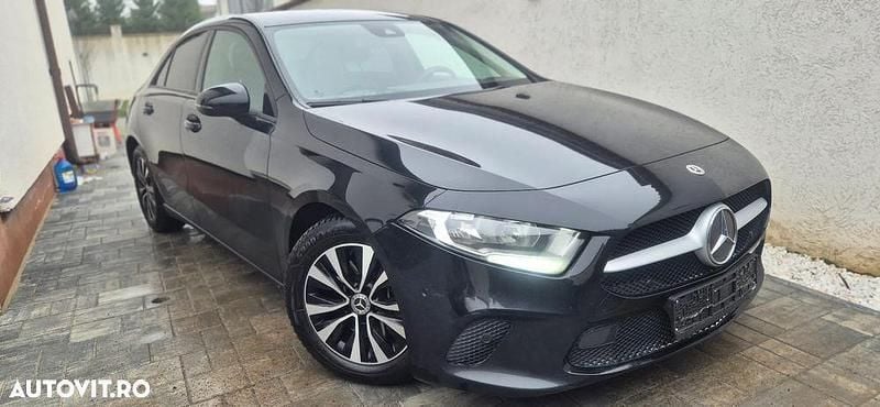 Culoarenegru Second-hand 2021 Mercedes A200 Berlinǎ | 16.750 EUR - Imagine 1/4