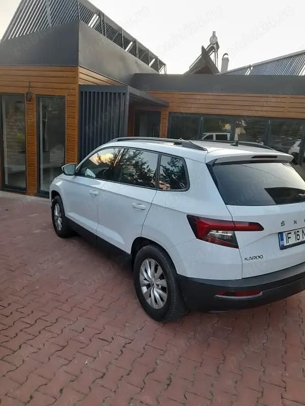 Alb Utilizat 2020 Skoda Karoq SUV | 20.000 EUR (Preț OK) - Imagine 1/4