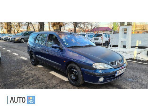 Albastru Utilizat 2001 Renault Mégane GrandTour Break | 699 EUR - Imagine 1/4