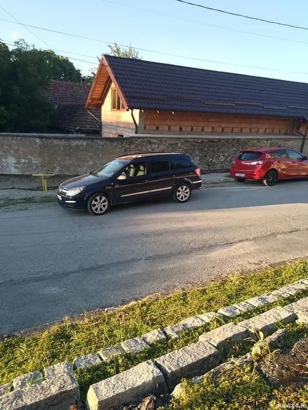 Utilizat 2006 Opel Astra Break | 1.550 EUR (Preț OK) - Imagine 1/4