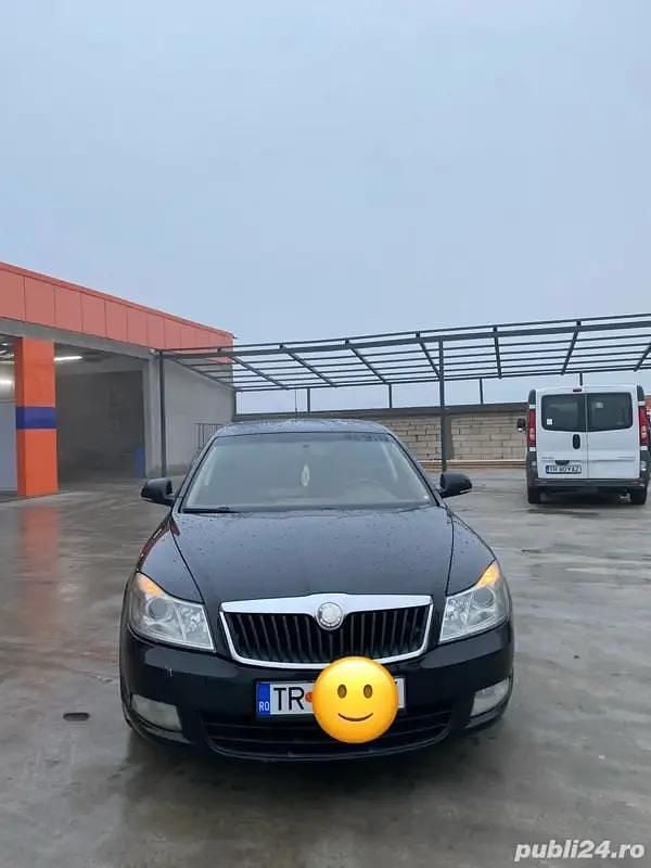 Negru Utilizat 2009 Skoda Octavia Berlinǎ | 4.300 EUR (Puțin scump) - Imagine 1/4