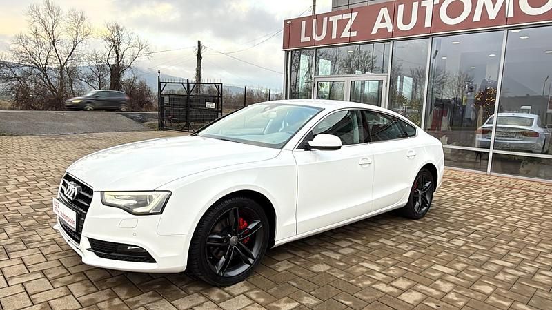 Alb metalizat gri, Second-hand 2015 Audi A5 Sportback Hatchback | 15.850 EUR (Puțin scump) - Imagine 1/4