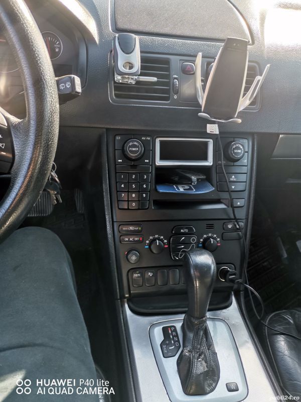 Argintiu Utilizat 2006 Volvo XC90 SUV | 3.800 EUR (Super Preț) - Imagine 1/4