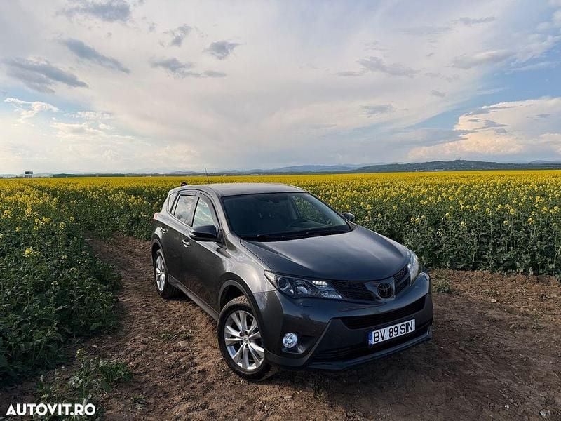 Second-hand Toyota RAV4 Executive 150 CP (110 kW) 2014 Culoaregri Berlinǎ