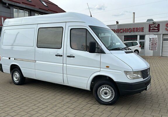 Second-hand Mercedes Sprinter 79 CP (58 kW) 1996 Alb Van