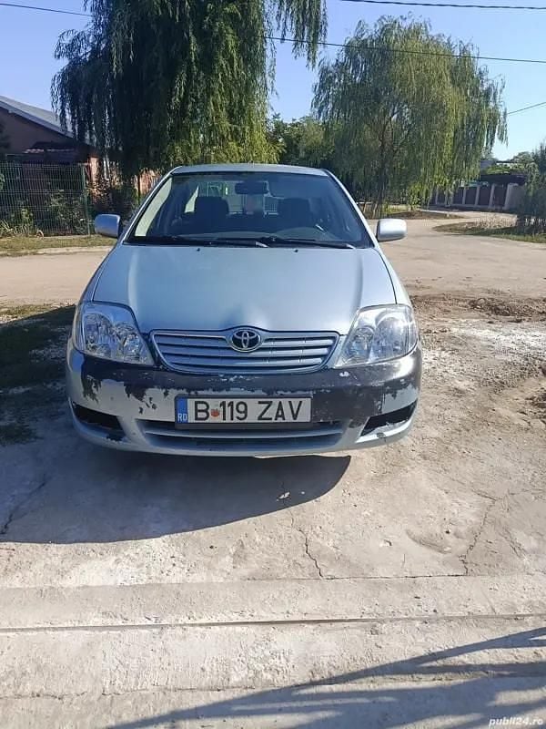 Utilizat 2005 Toyota Corolla Berlinǎ | 2.000 EUR (Preț OK) - Imagine 1/4