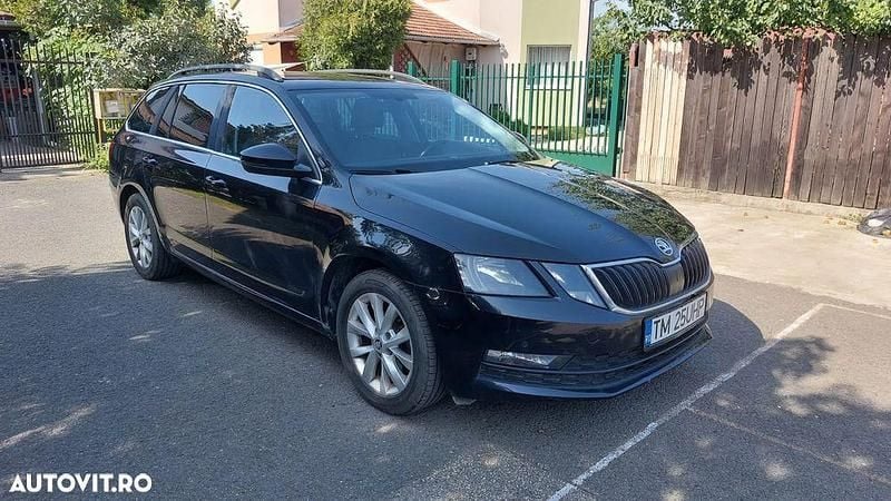 Culoarenegru Utilizat 2018 Skoda Octavia Ambition Break | 9.999 EUR (Preț OK) - Imagine 1/4