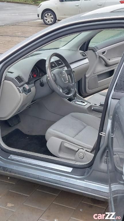 Second-hand Audi A4 130 CP (95 kW) 2006 Gri Break