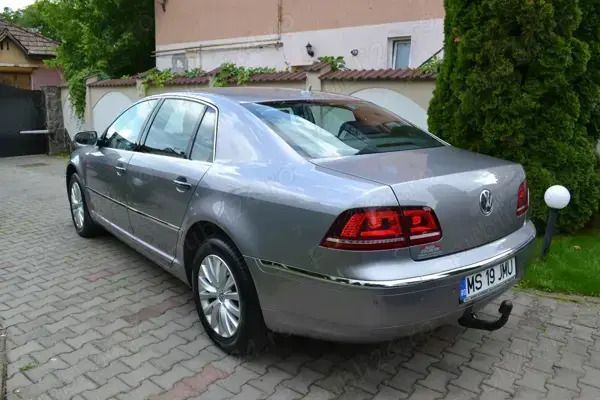 Second-hand VW Phaeton 240 CP (176 kW) 2014 Gri Berlinǎ