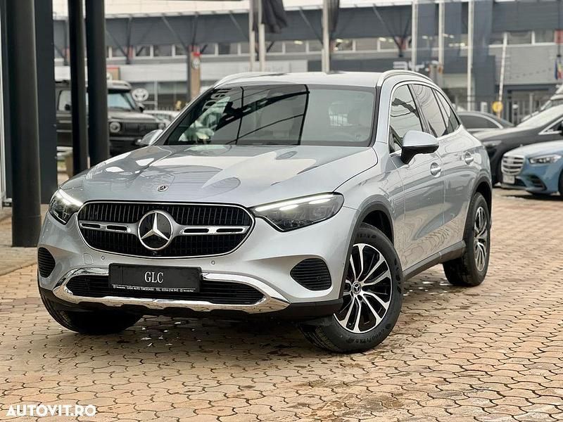 Culoareargint Nouă 2025 Mercedes GLC200 SUV | 63.039 EUR (Super Preț) - Imagine 1/4