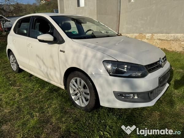 Utilizat 2010 VW Polo Hatchback | 4.450 EUR (Preț OK) - Imagine 1/4