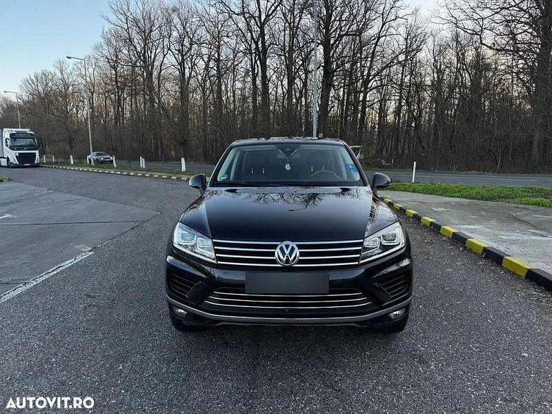 Second-hand VW Touareg 262 CP (192 kW) 2016 Culoarenegru SUV