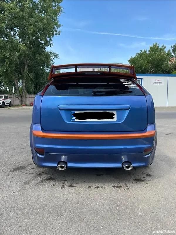 Second-hand Ford Focus 101 CP (74 kW) 2007 Albastru Hatchback